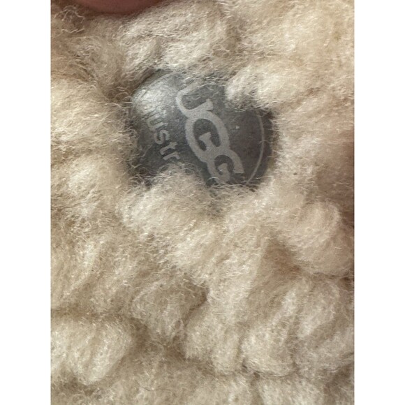 UGG Australia Lynnea Sheepskin Winter Boots Womens Size 6 Black SUEDE - Picture 14 of 16